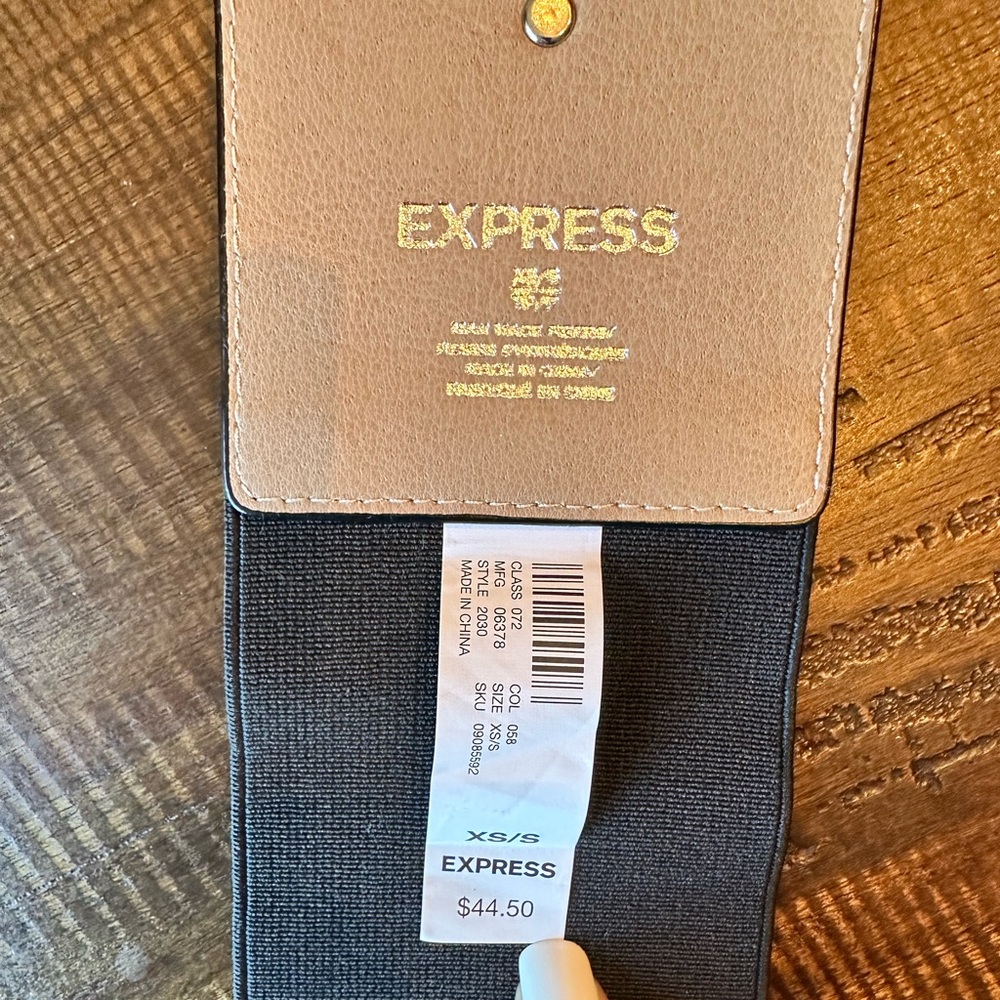 Express Elastic Belt - Picture 3 of 6
